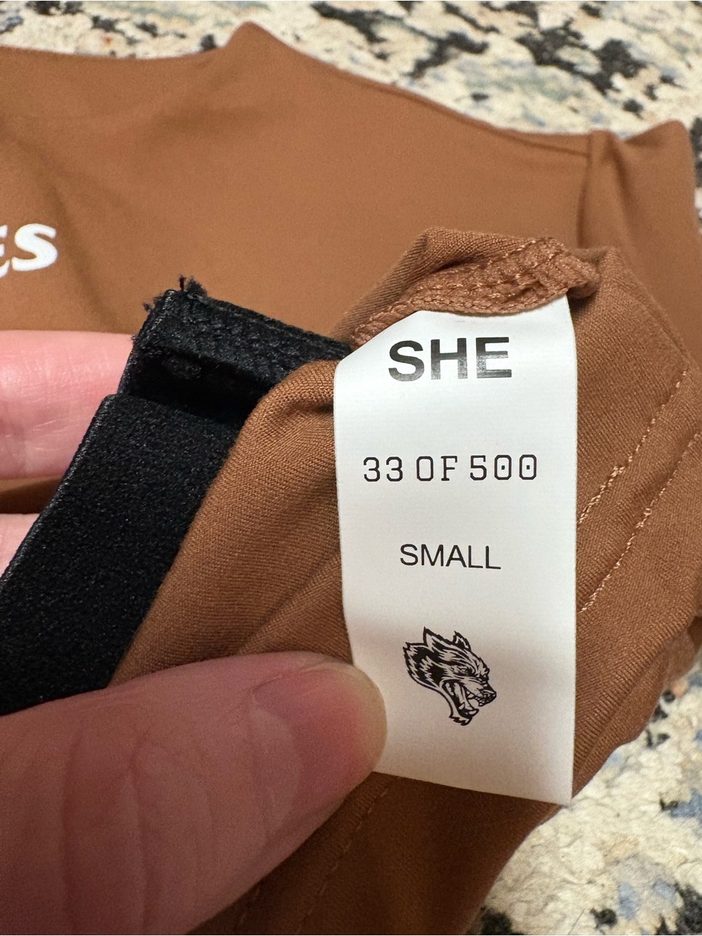 SHE Darc Sport Brown Cropped Workout Top. Size Small. BNWT - Picture 3 of 5